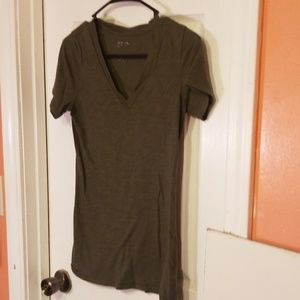 Dark green v-neck t-shirt